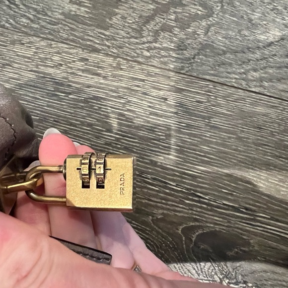 Authentic Prada bag - Picture 4 of 11